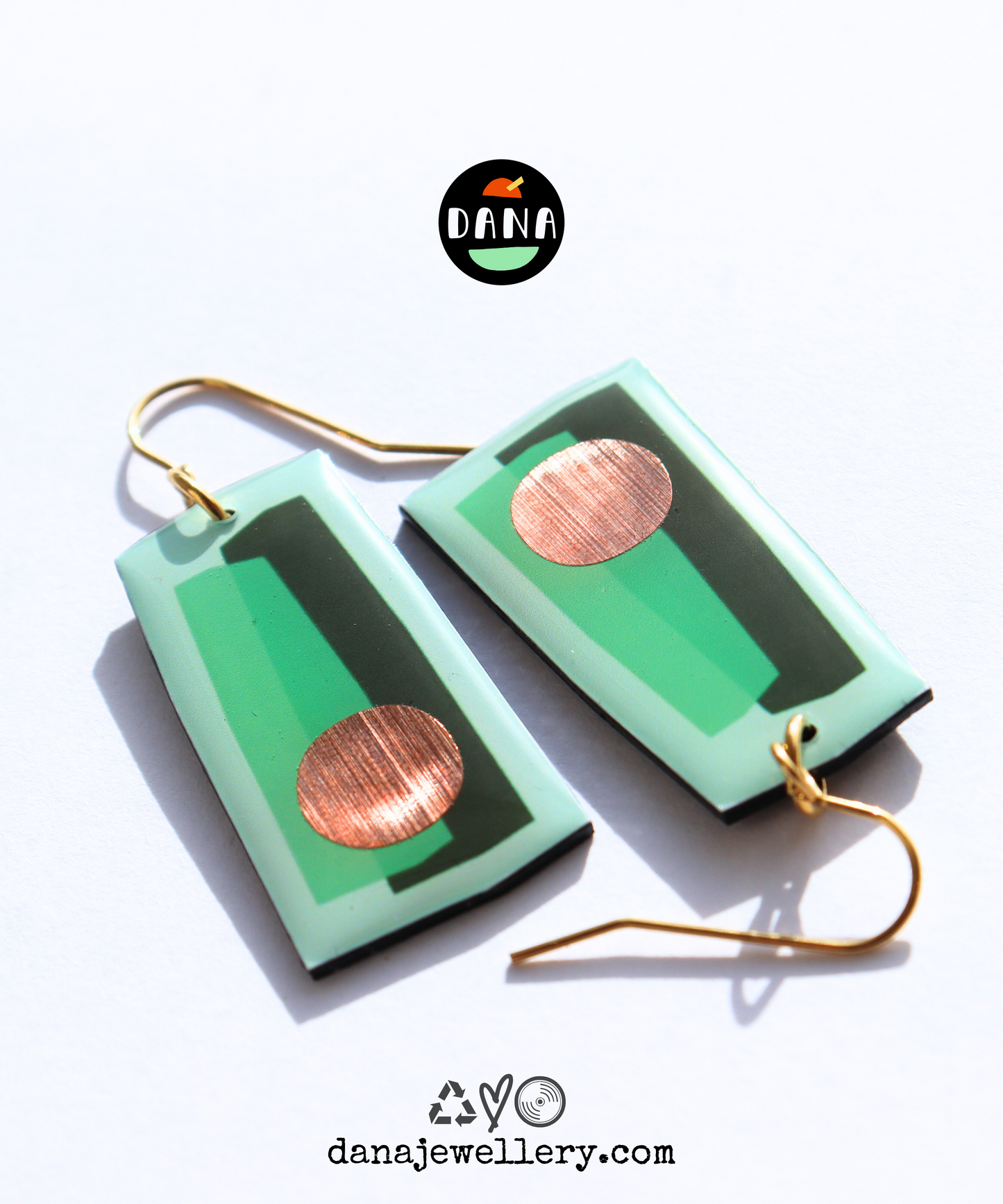 GILLI NO.4 in shades of green with a pop of copper