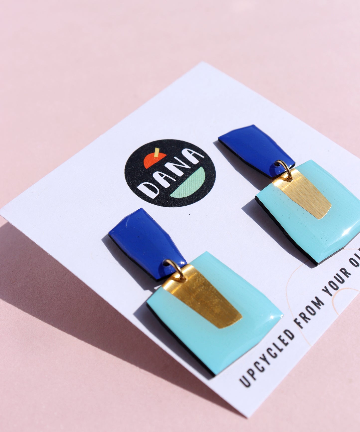 PATSY NO.1 in shades of blue & gold