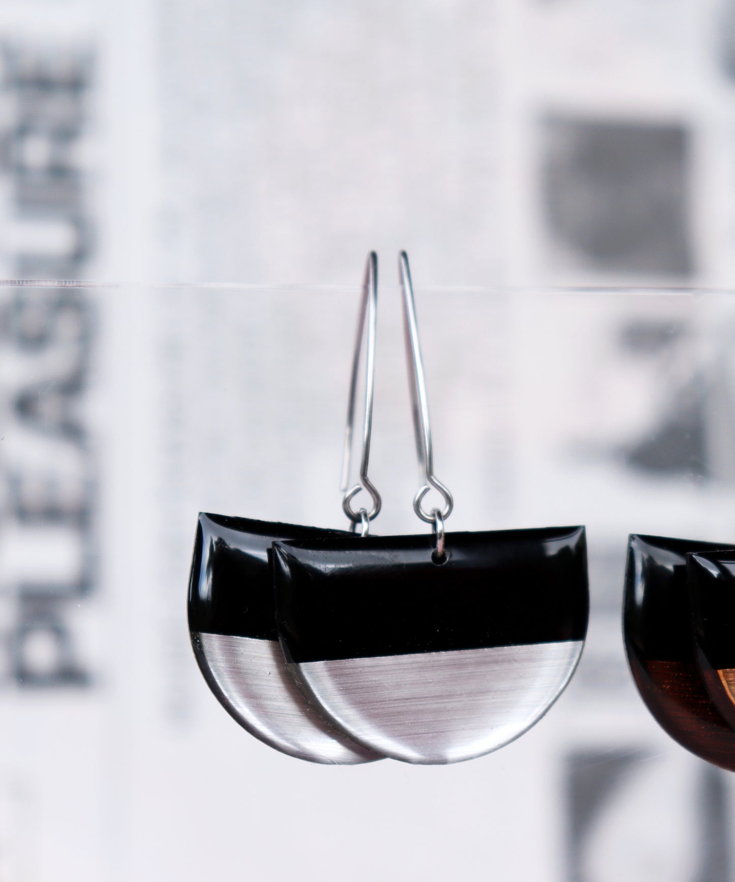 30% OFF MARGOT no.1 in black and silver/ minimal casual chic vinyl record earrings