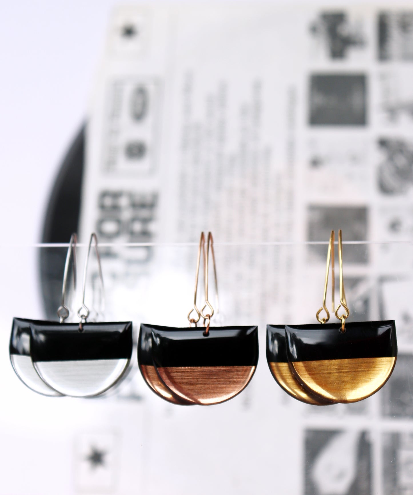 30% OFF MARGOT no.1 in black and silver/ minimal casual chic vinyl record earrings