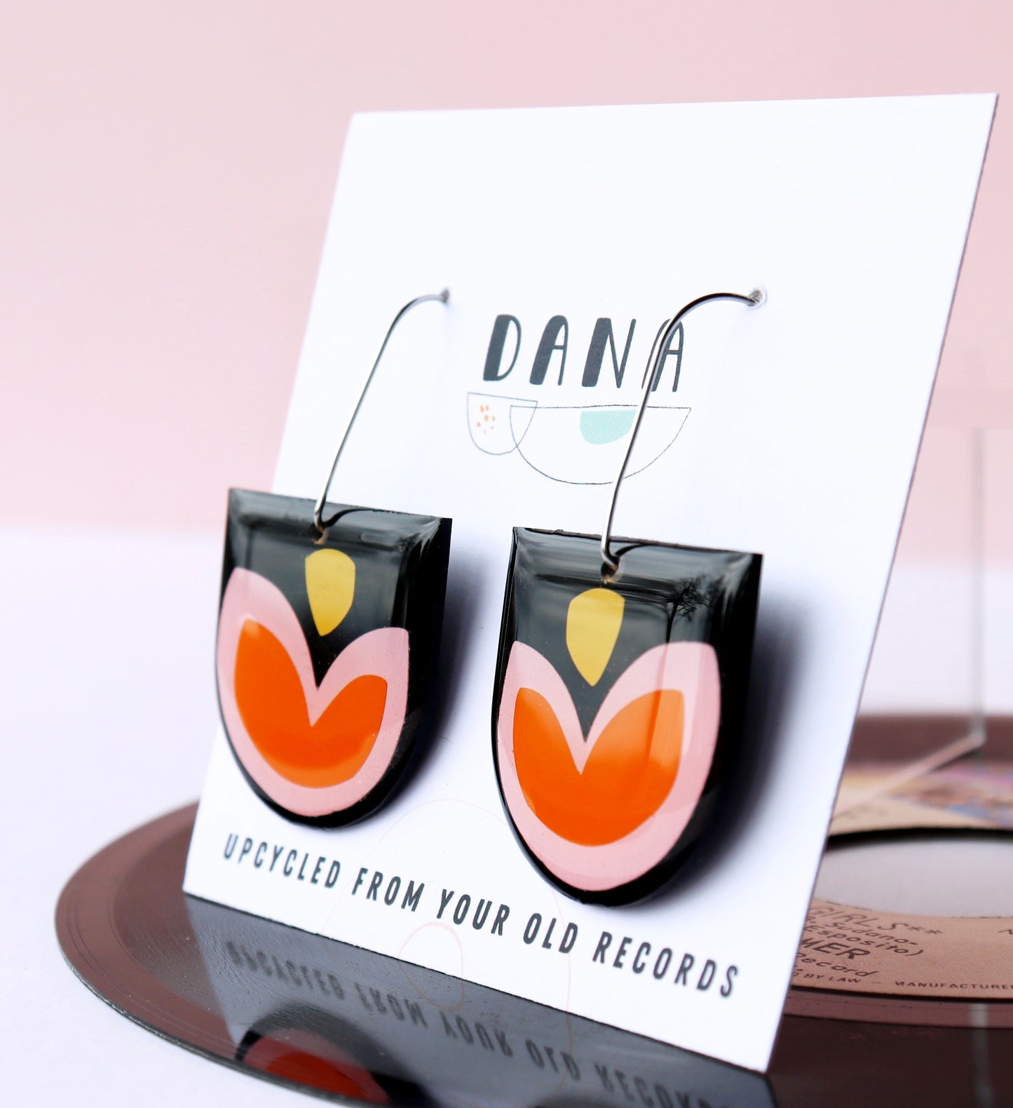 FLOR in black, orange, pink, yellow / retro inspired