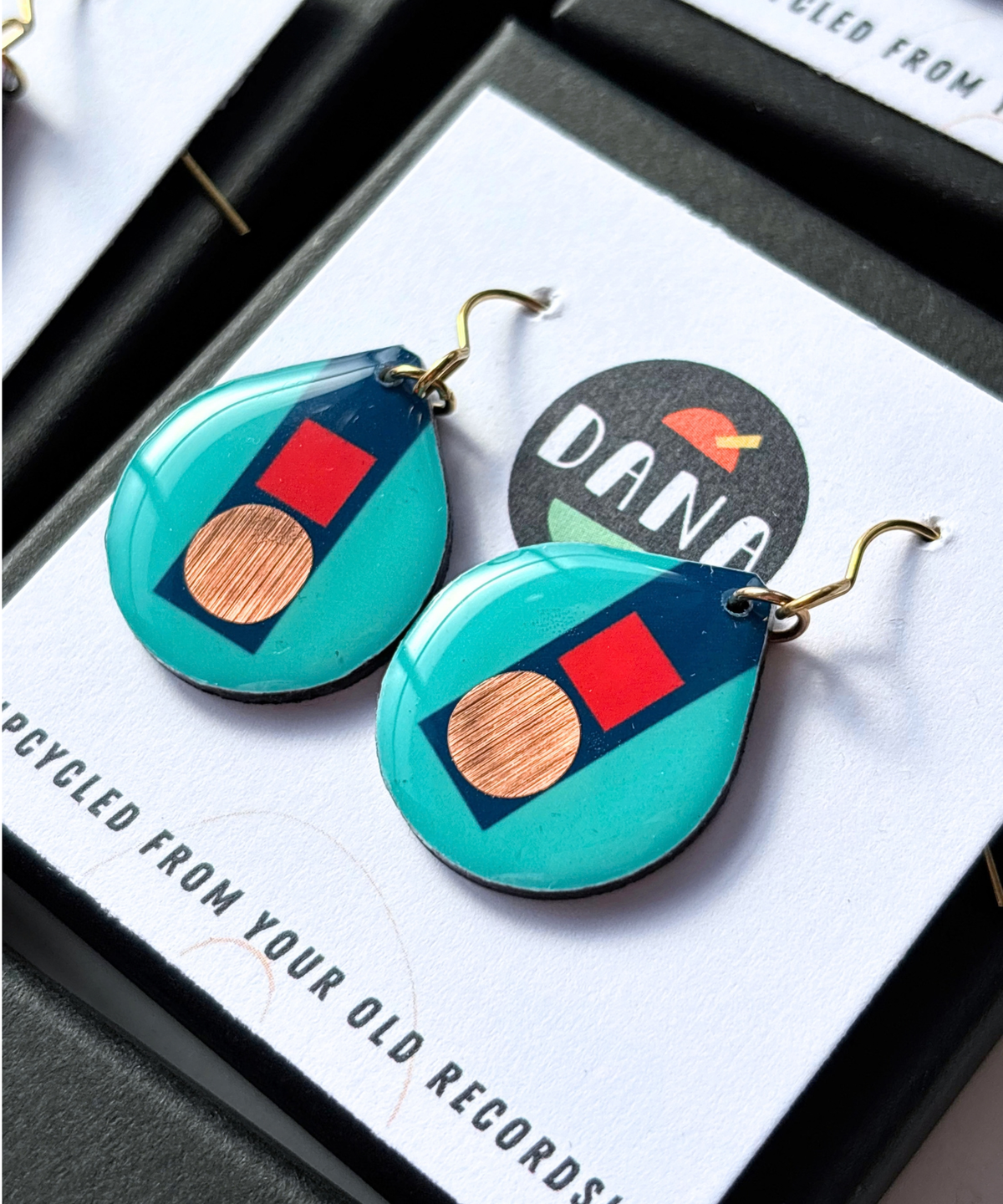 TILLY | turquoise, teal, reddish orange, copper