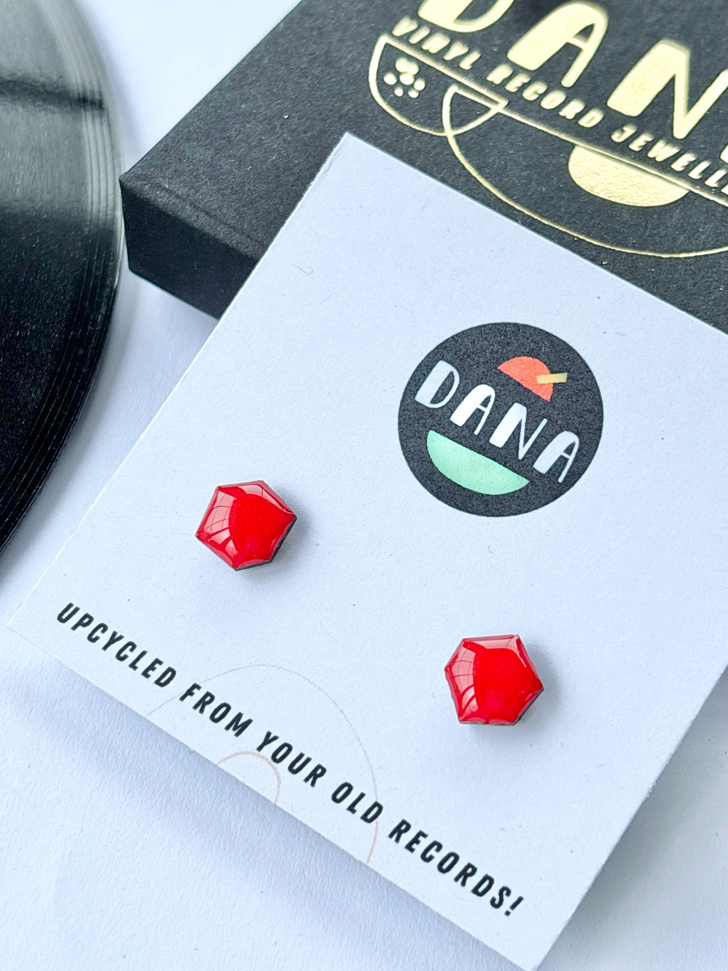 40% OFF Nugget studs / 6 colours / limited availability