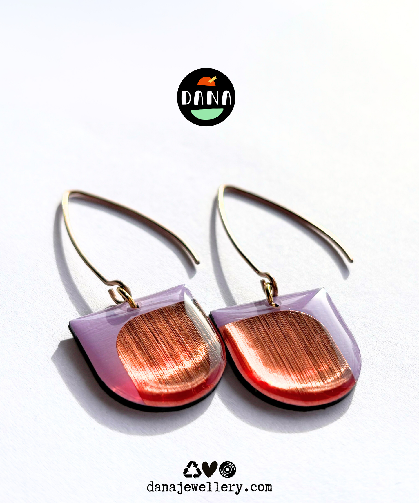 DEE in lilac & copper OR deep purple & gold