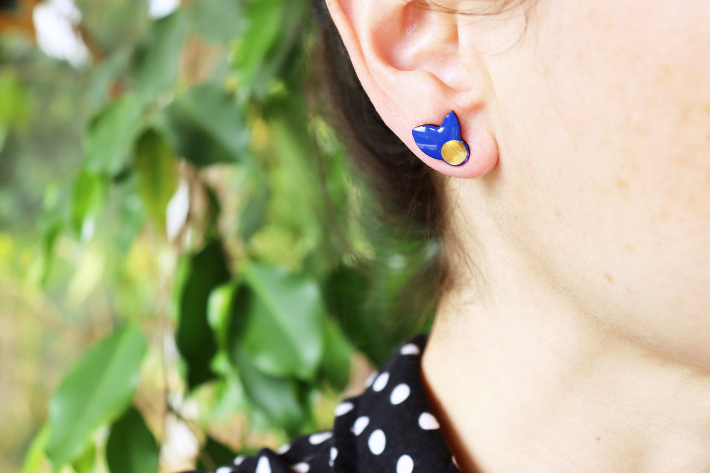 50% OFF | flor studs in hot pink | 3 last pairs