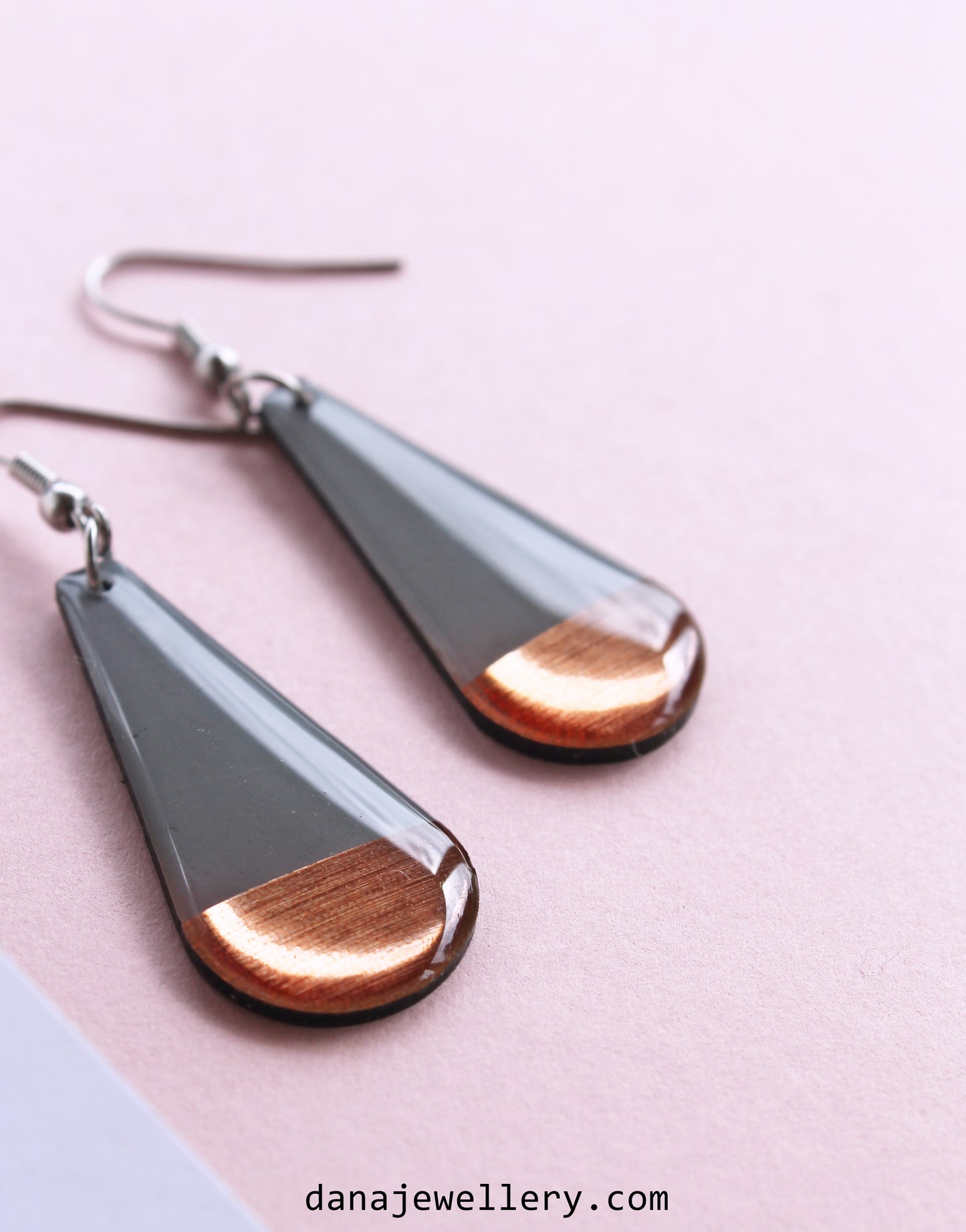 40% OFF minimal teardrop in grey and copper